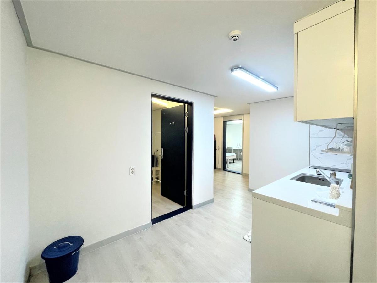 W Premium Guesthouse Incheon Airport Exterior foto