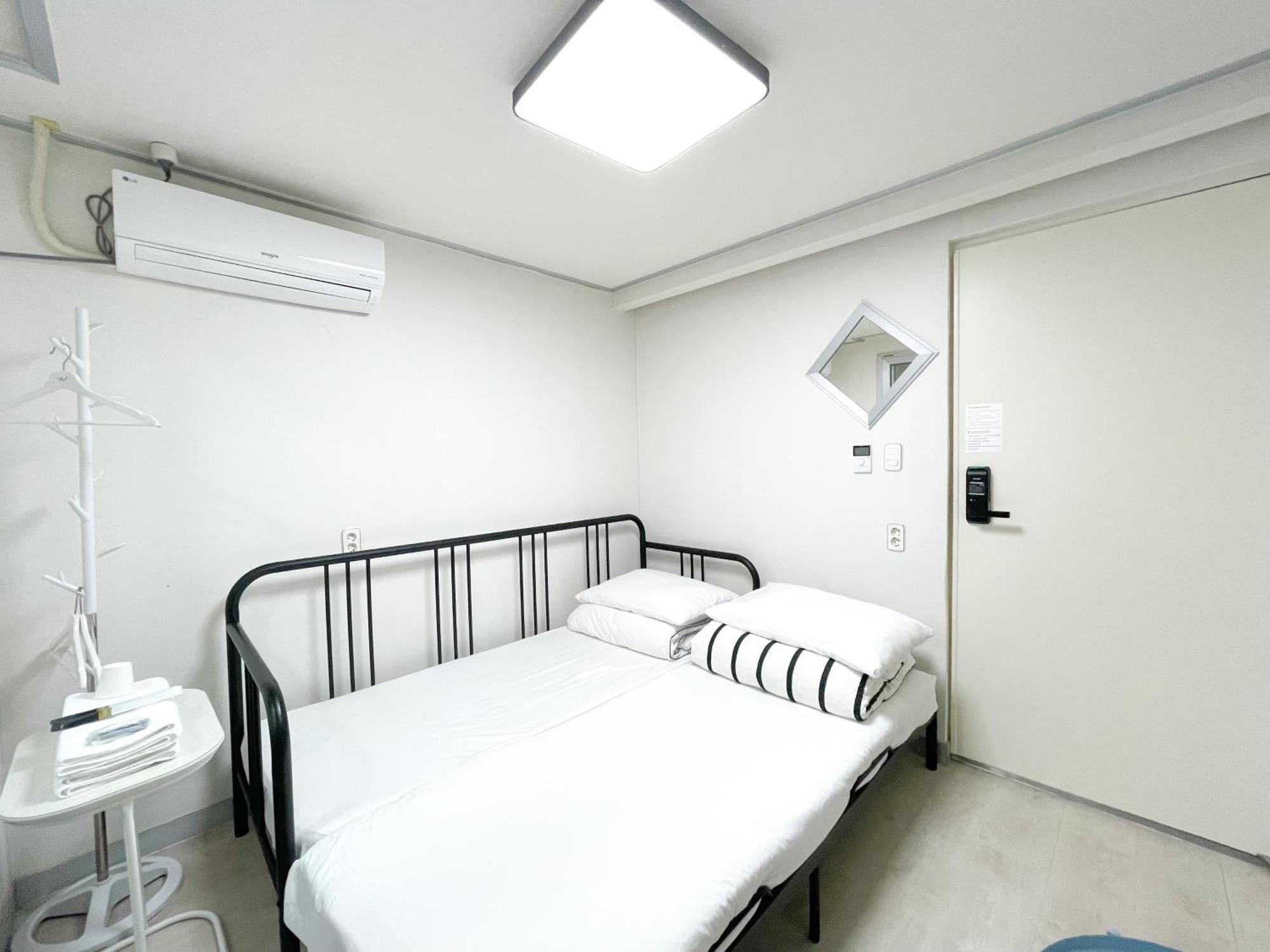 W Premium Guesthouse Incheon Airport Exterior foto